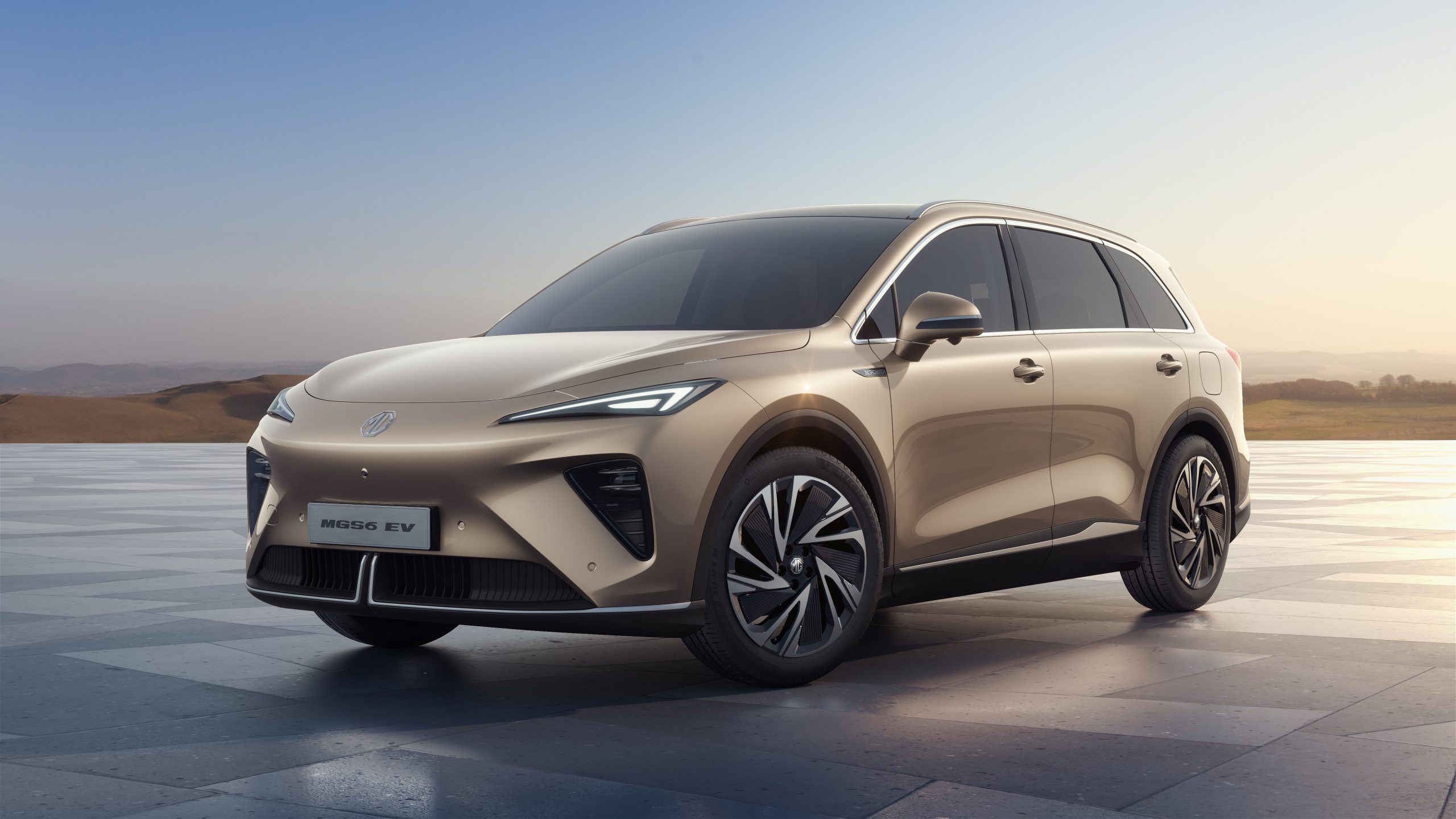 MGS6 EV vollelektrischer SUV von MG in Frontansicht mit modernem LED-Design und aerodynamischer Karosserie