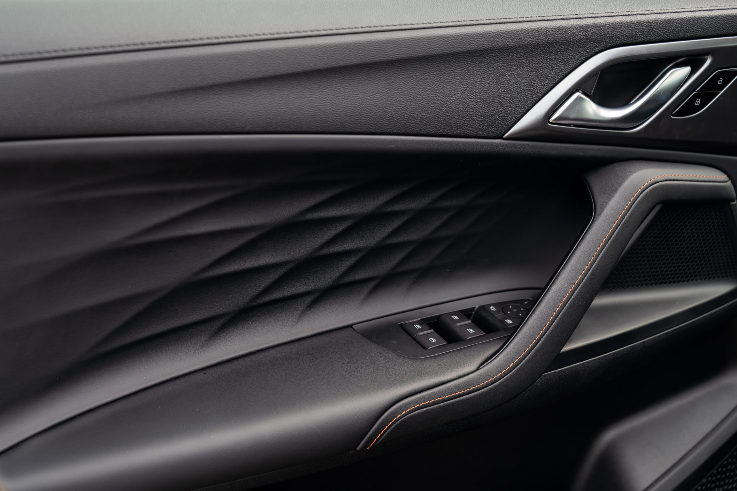 MG HS PHEV Luxury Innenraum und Cockpit