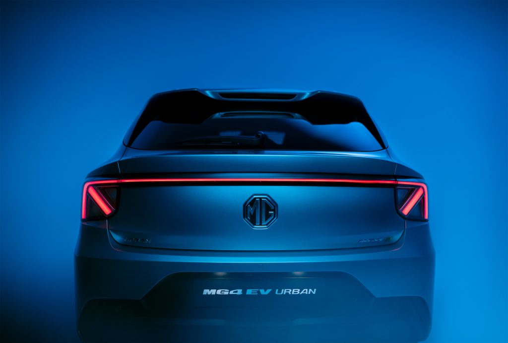 MG4 Urban LED-Rückleuchten und Heckdesign MG4 Urban Elektroauto Heck mit durchgehender LED-Lichtleiste