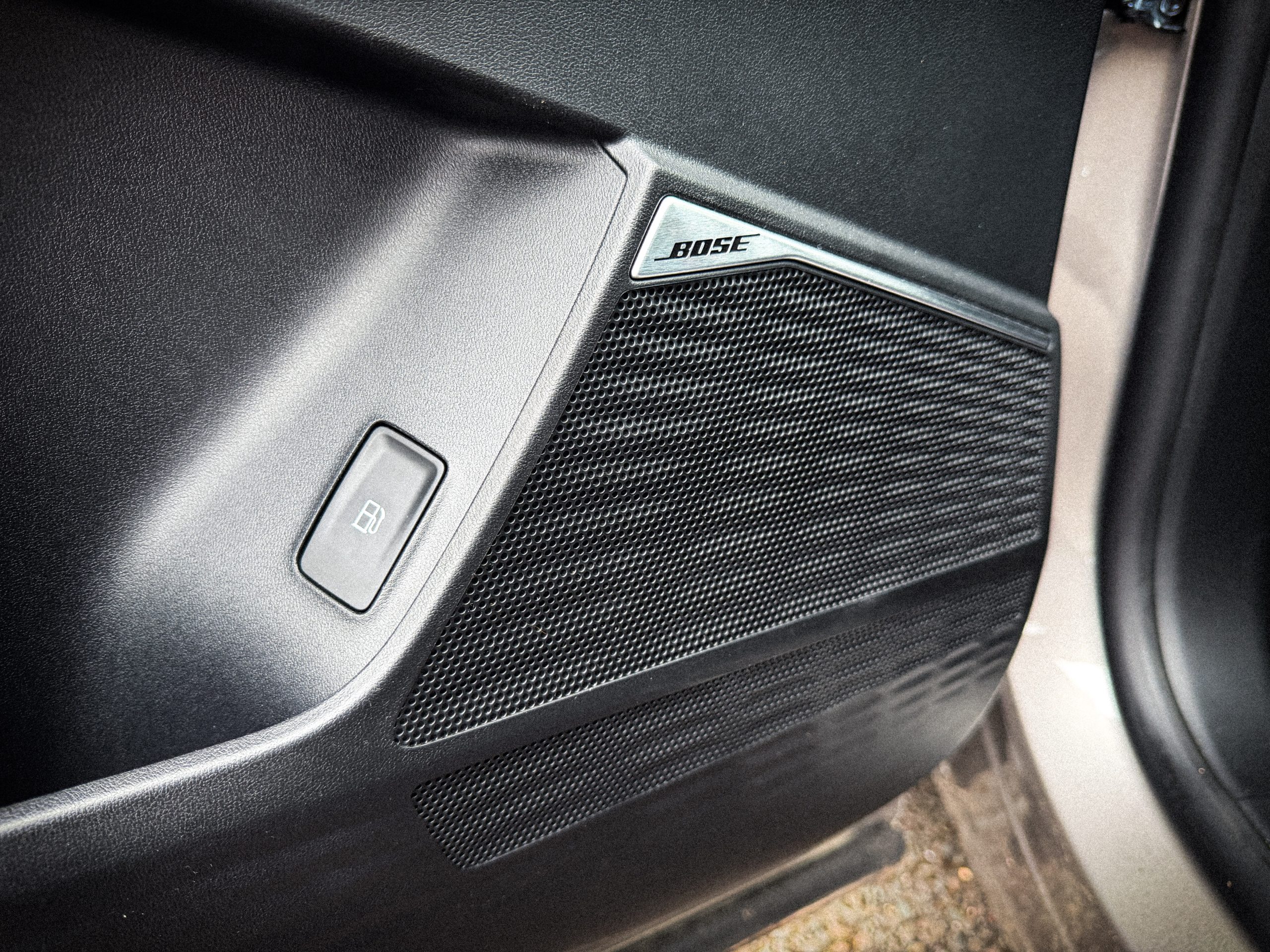 BOSE Lautsprecher im Innenraum des MGS9 PHEV Luxury