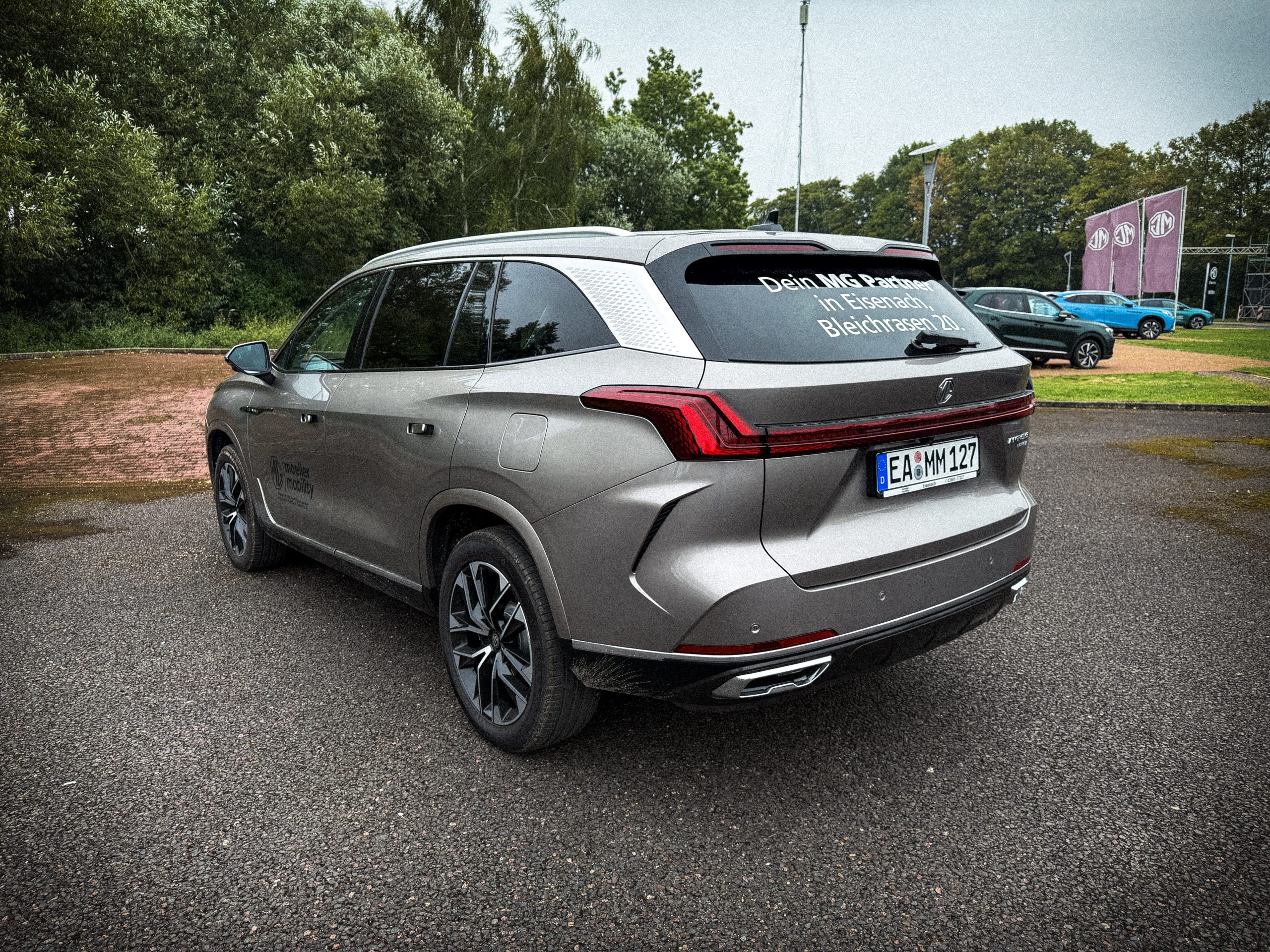 MGS9 PHEV siebensitziger Familien-SUV in Heckansicht